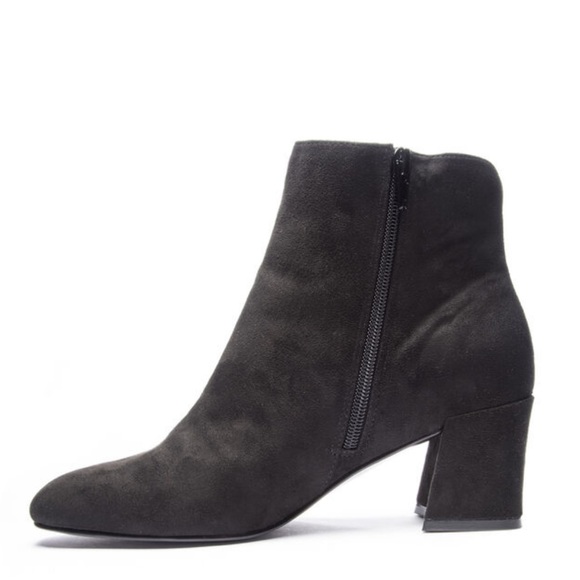 CHINESE LAUNDRY BLOCK HEEL BOOTIE - Picture 4 of 4